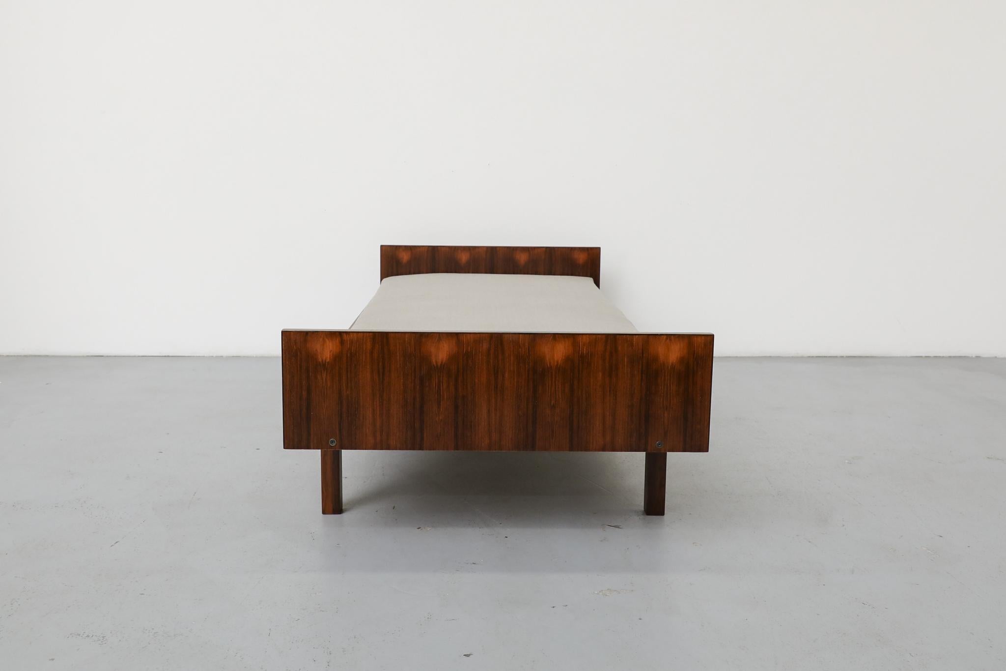 Danese Letto da giorno in palissandro danese di metà secolo di Horsnaes Møbler in vendita