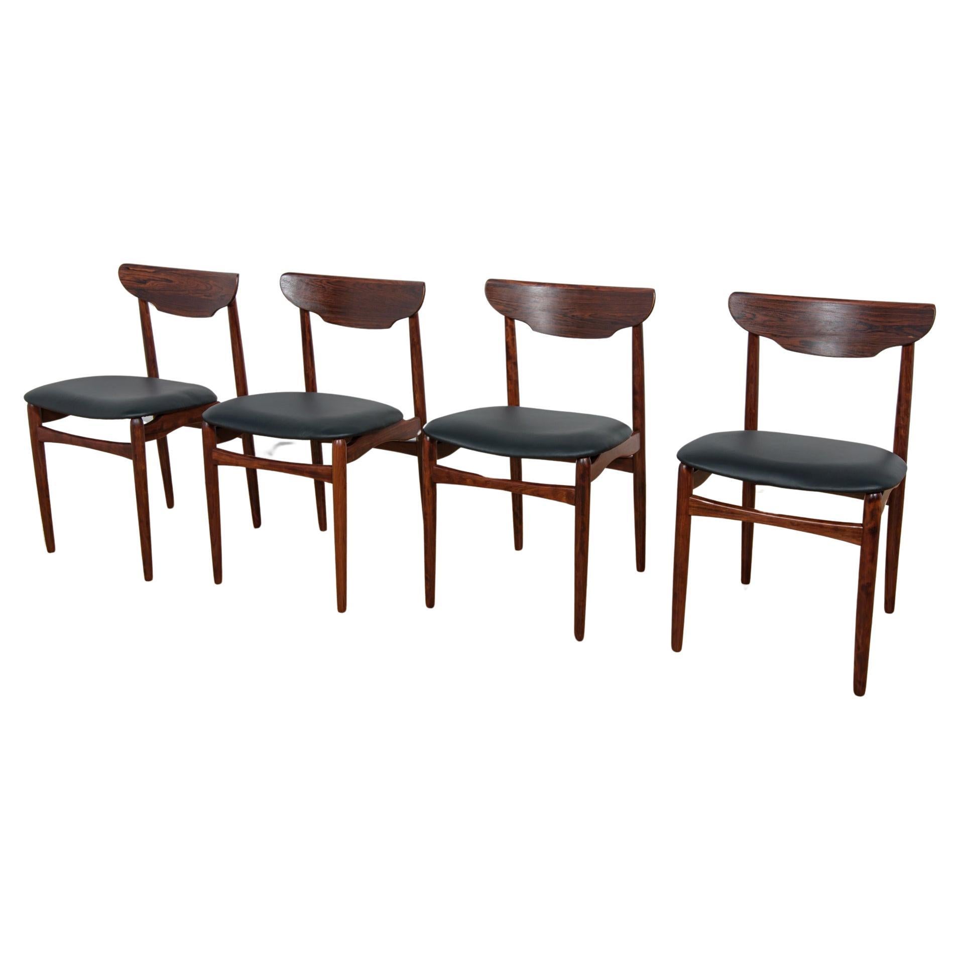 Chaises de salle à manger danoises du milieu du siècle dernier, années 1960, lot de 4 en vente