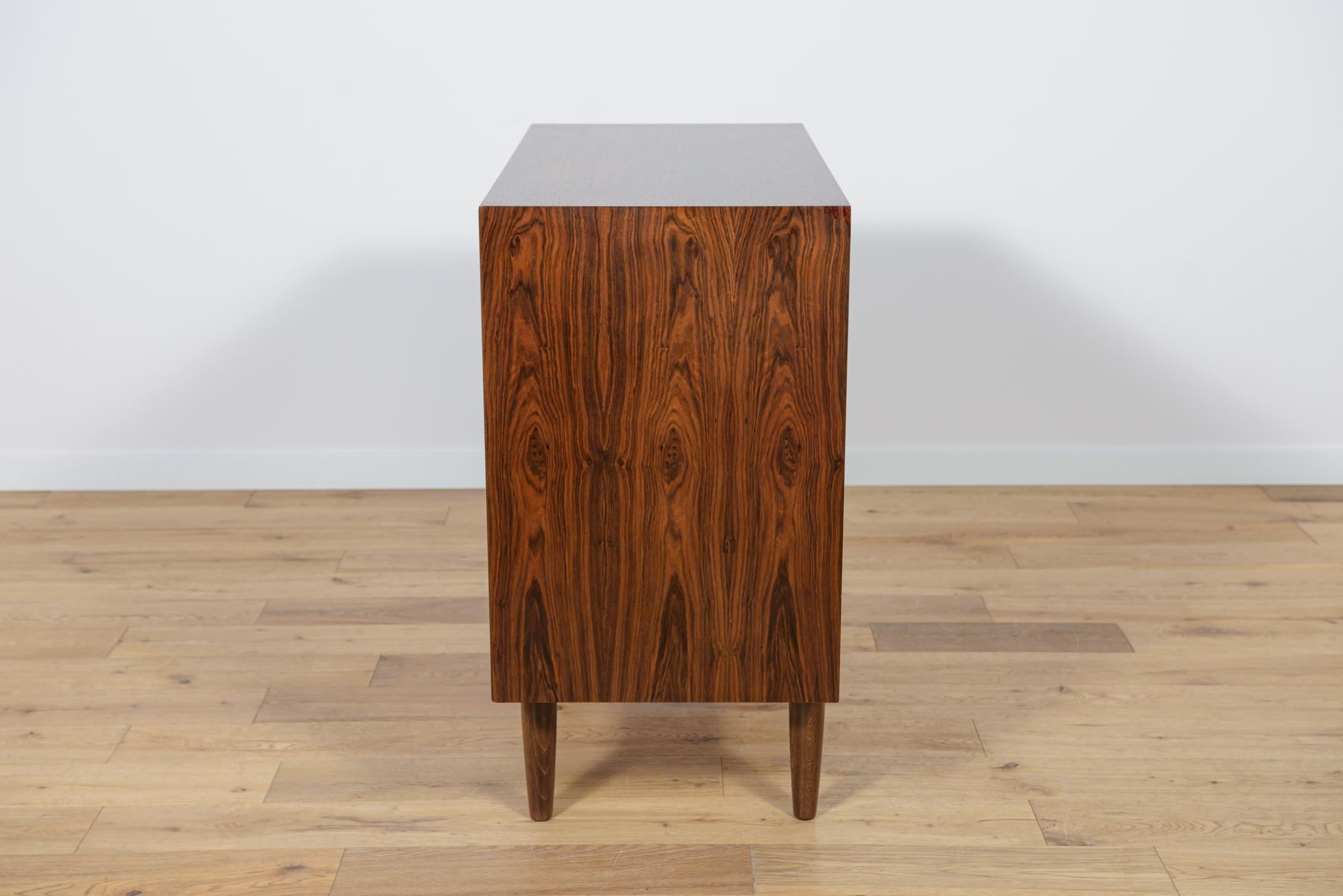 Mid-Century Danish Rosewood Dresser, 1960s In Excellent Condition For Sale In GNIEZNO, 30