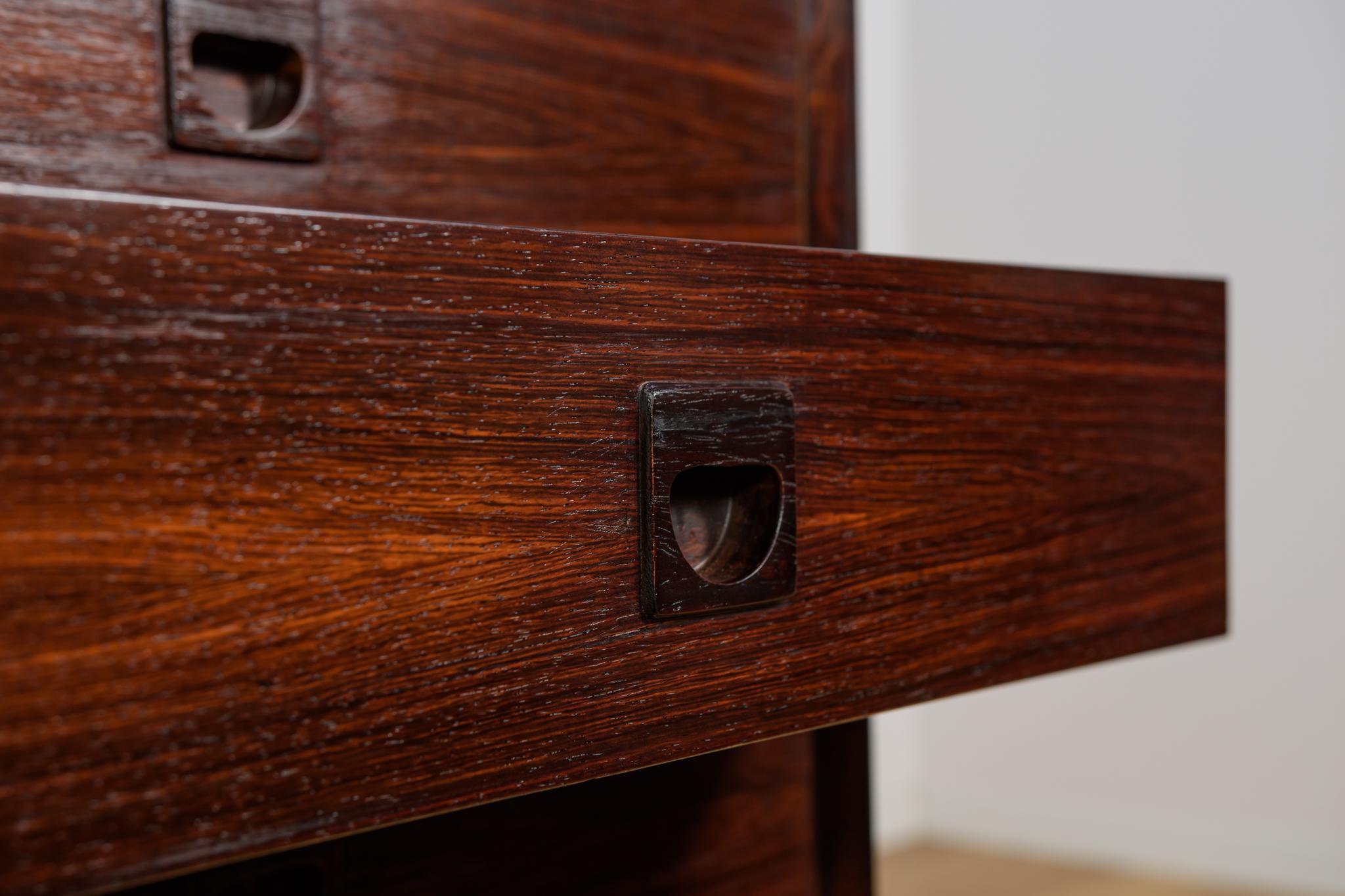 Cómoda danesa de mediados de siglo en madera de palisandro de Brouer Mobelfabrik, años 60 en venta 8