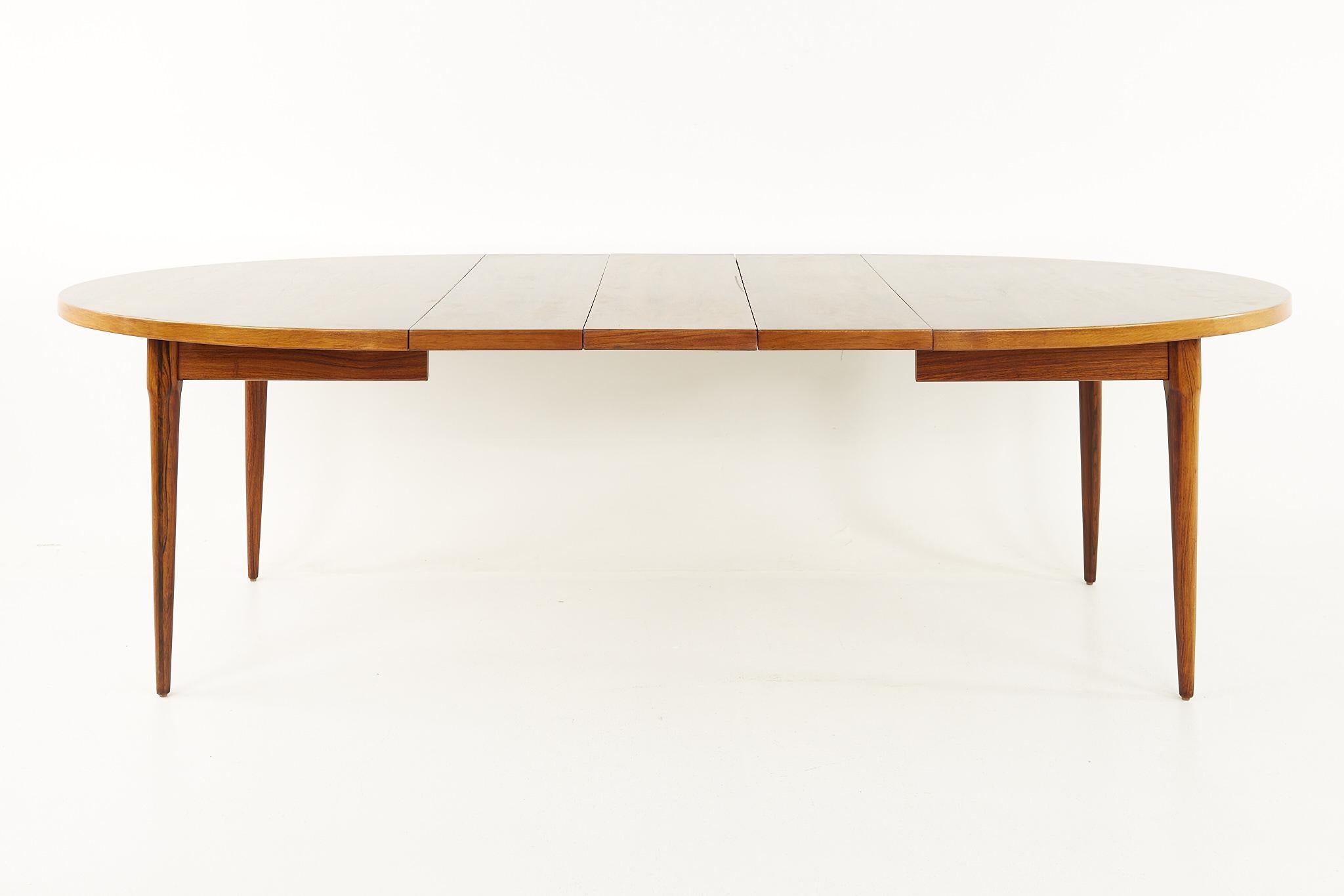 Mid-Century Danish Rosewood Expanding Dining Table 11