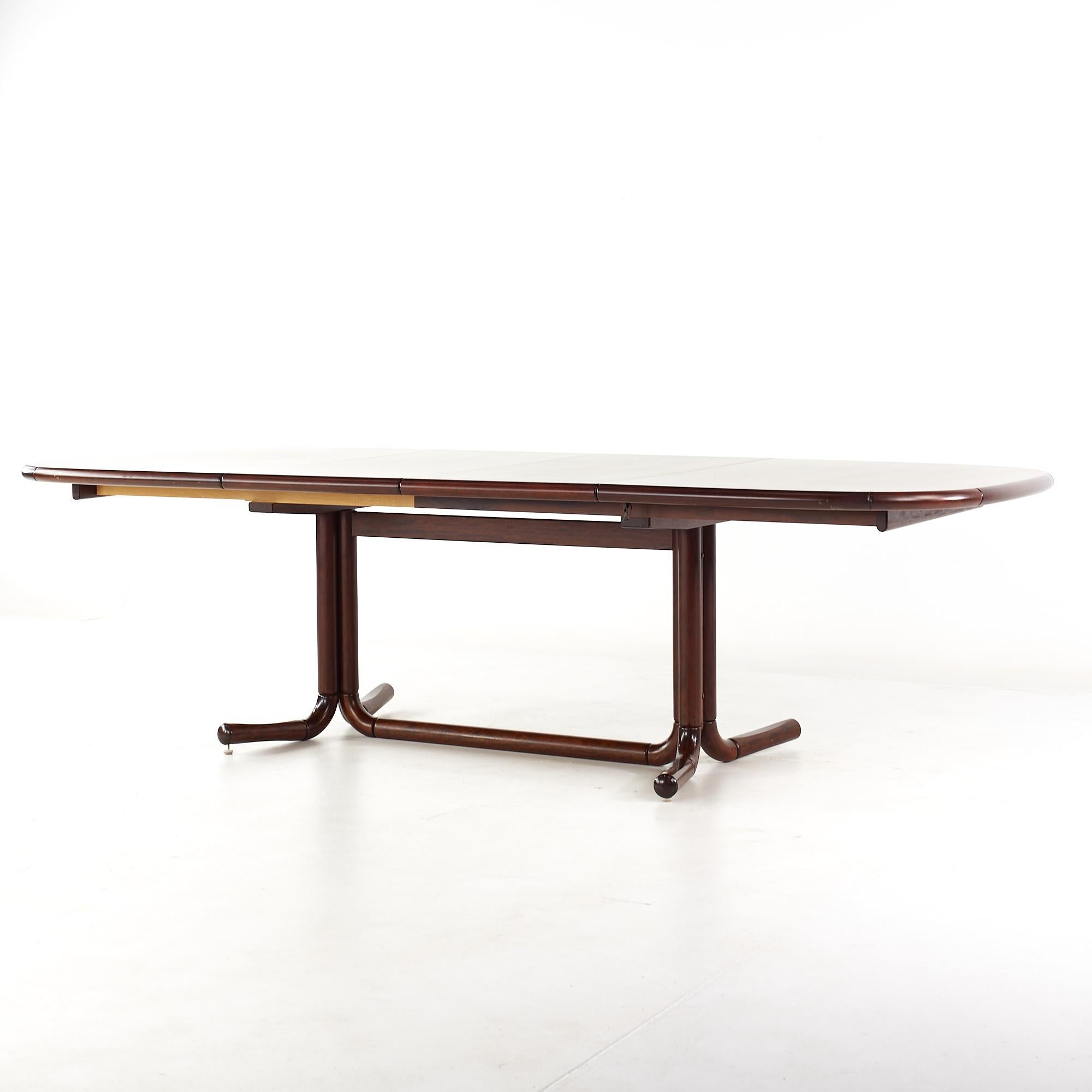 Mid Century Danish Rosewood Expanding Dining Table with 2 Leaves For Sale 8