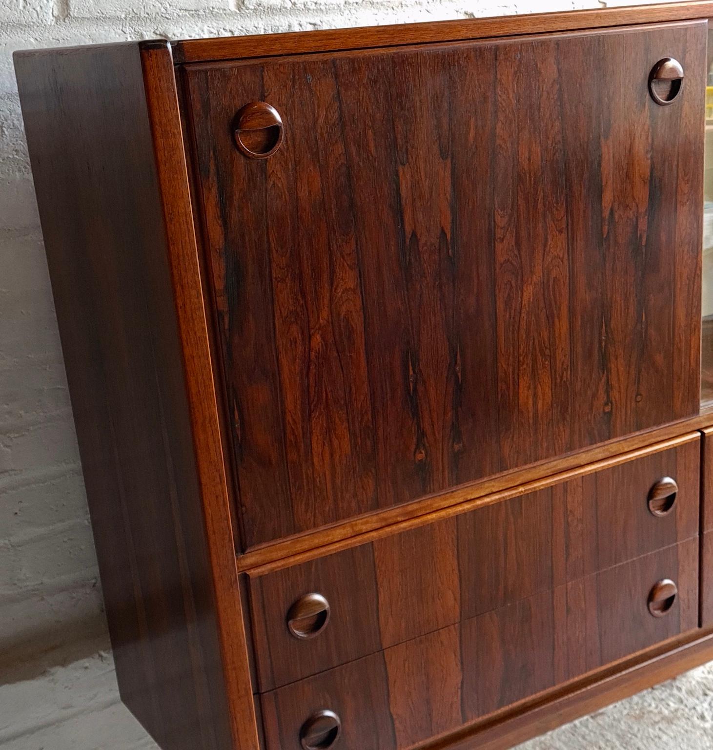Midcentury Danish Rosewood Highboard / Sideboard / Drinks Cabinet, 1960s In Good Condition In Richmond, Surrey