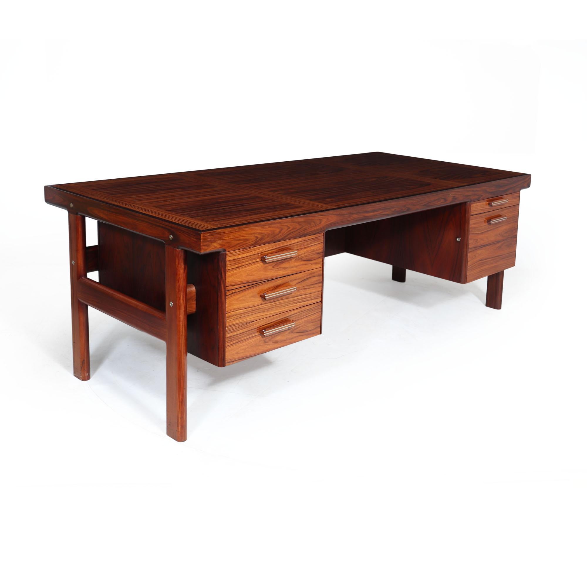 Danish Rosewood Desk by Arne Vodder for Sibast In Excellent Condition In Paddock Wood Tonbridge, GB