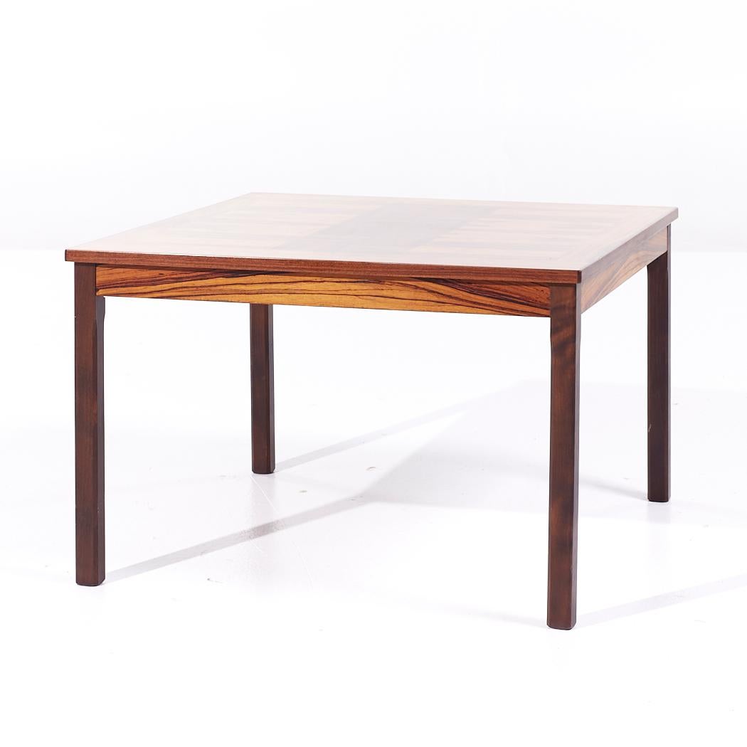 Mid-Century Modern Table d'appoint en palissandre danoise du milieu du siècle en vente