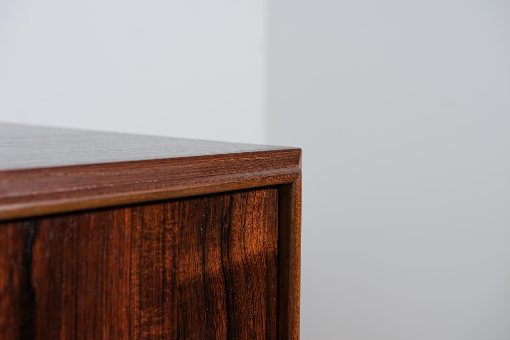 Credenza in palissandro danese di metà secolo di E.W. Bach per Sejling Skabe, anni '60 in vendita 2