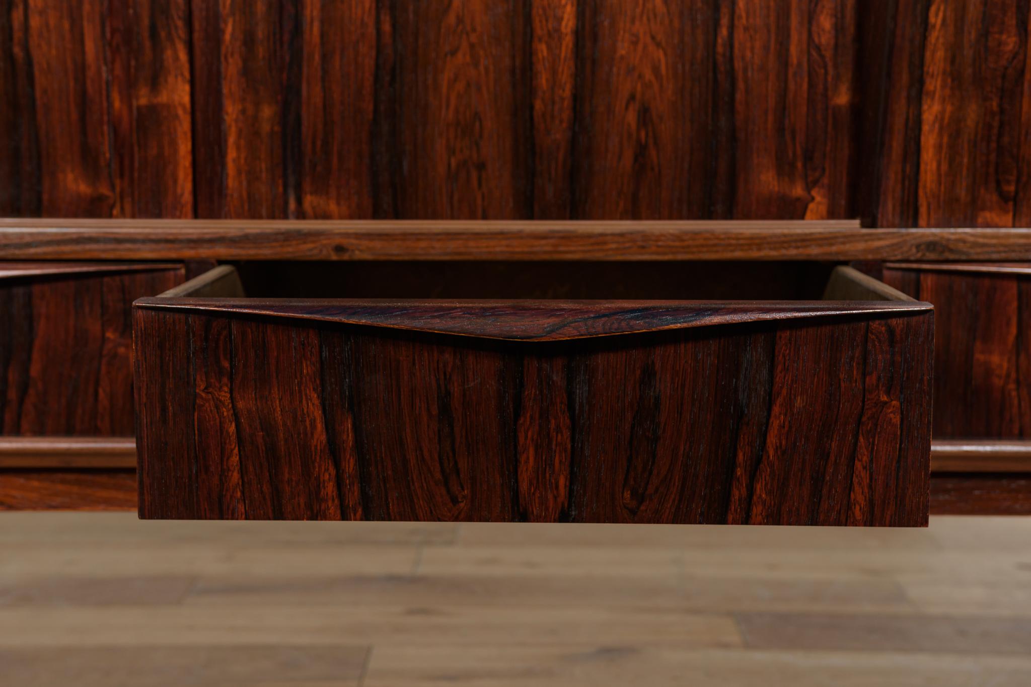 Credenza in palissandro danese di metà secolo di E.W. Bach per Sejling Skabe, anni '60 in vendita 7