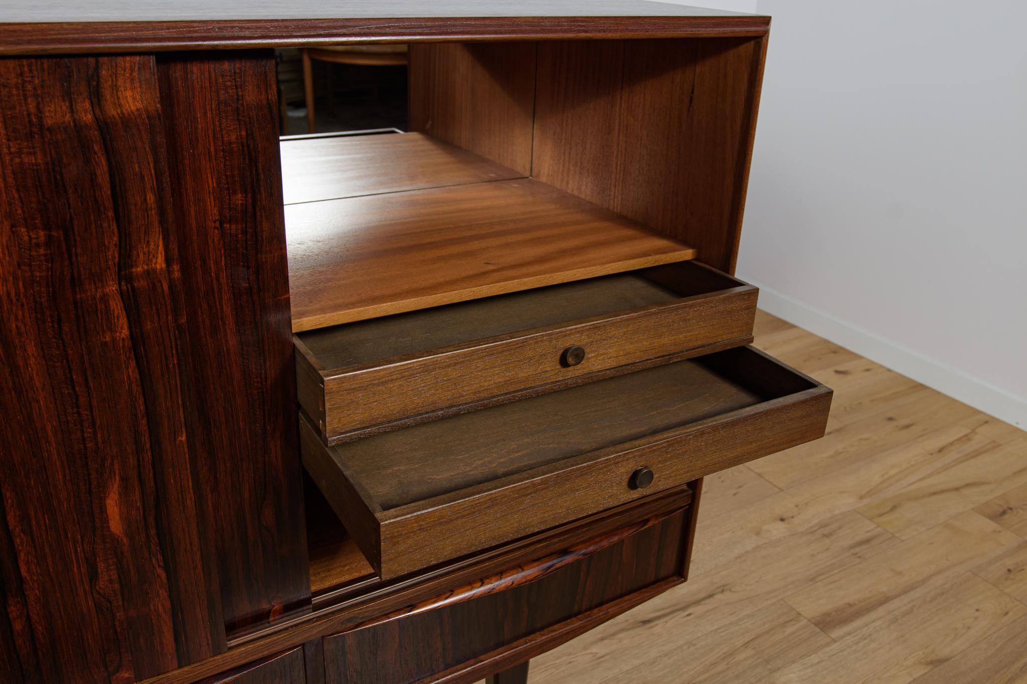 Credenza in palissandro danese di metà secolo di E.W. Bach per Sejling Skabe, anni '60 in vendita 12