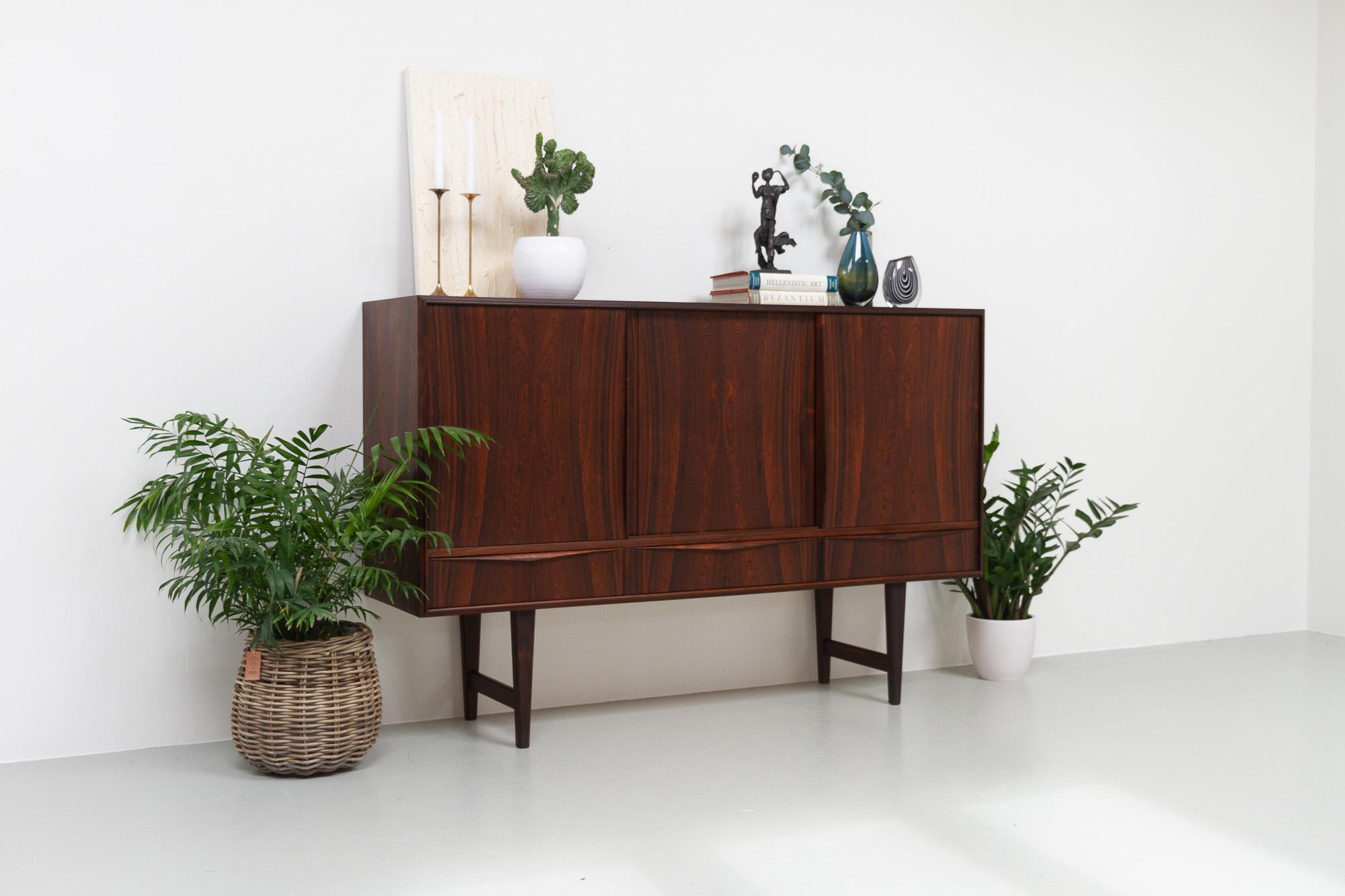 Mid-Century Danish Rosewood Sideboard by E.W. Bach for Sejling Skabe, 1960s. For Sale 10