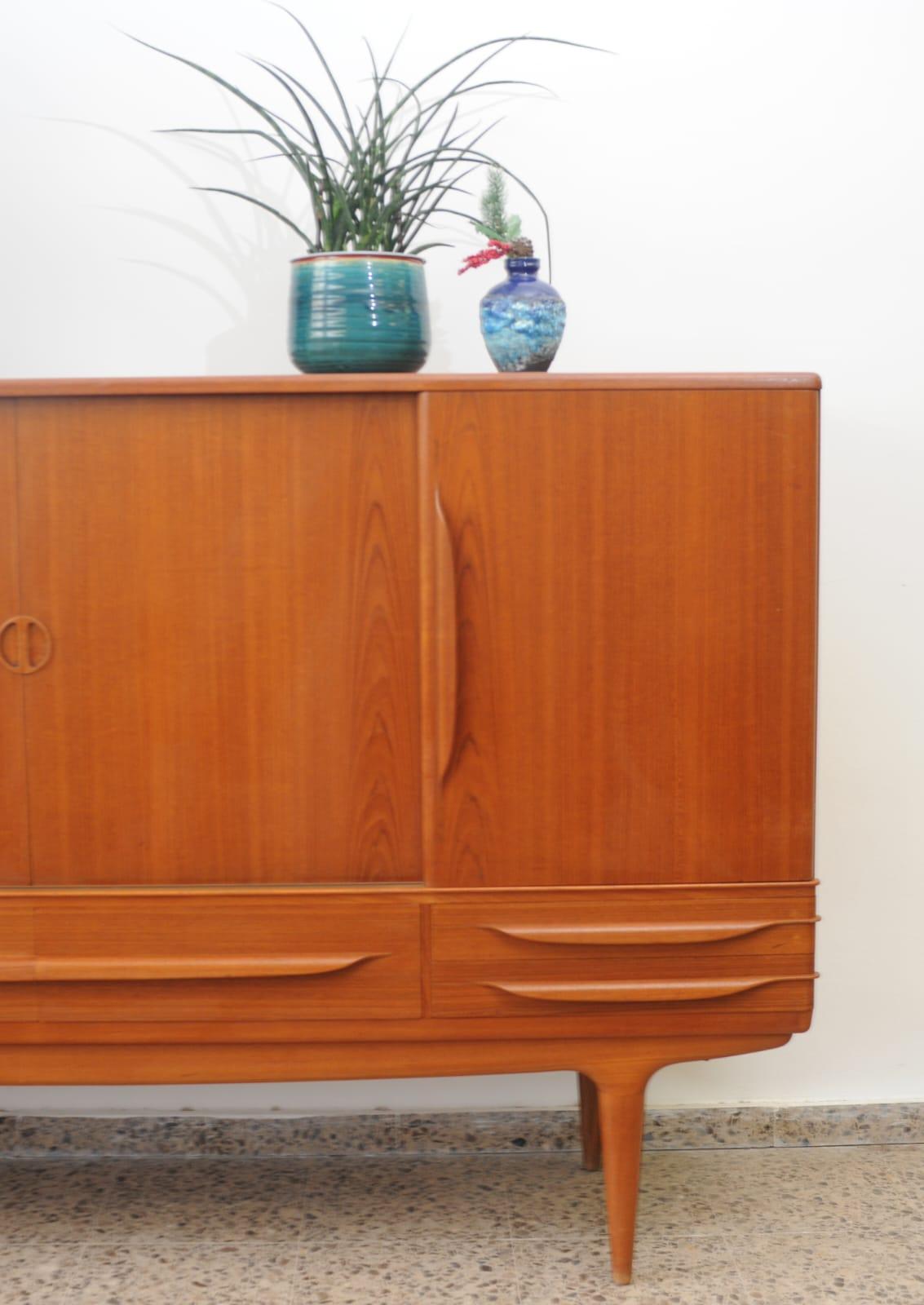 Mid-Century Danish Rosewood Sideboard by E.W. Bach for Sejling Skabe, 1960s For Sale 2