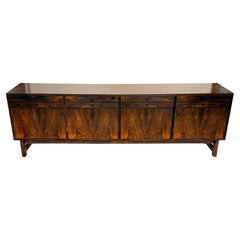 Credenza in palissandro danese di metà secolo di Riis Antonsen