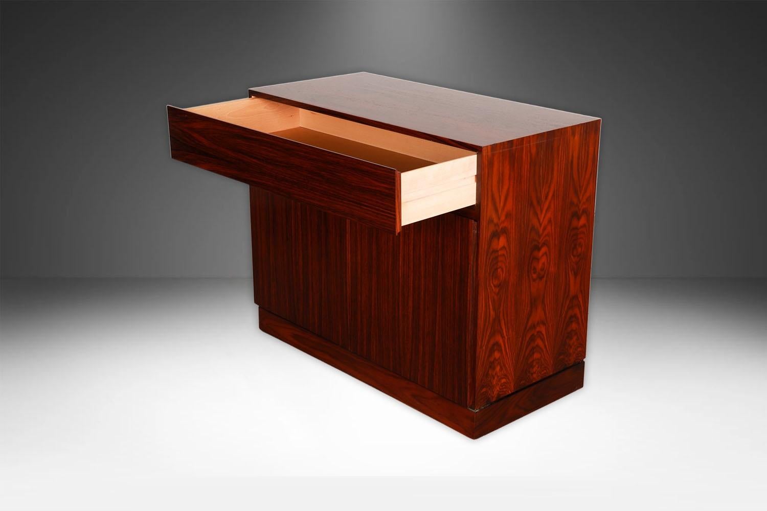 Credenza a due ante in palissandro danese del metà secolo Arne Wahl Iversen in vendita 3
