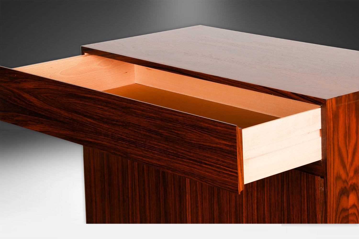 Credenza a due ante in palissandro danese del metà secolo Arne Wahl Iversen in vendita 4