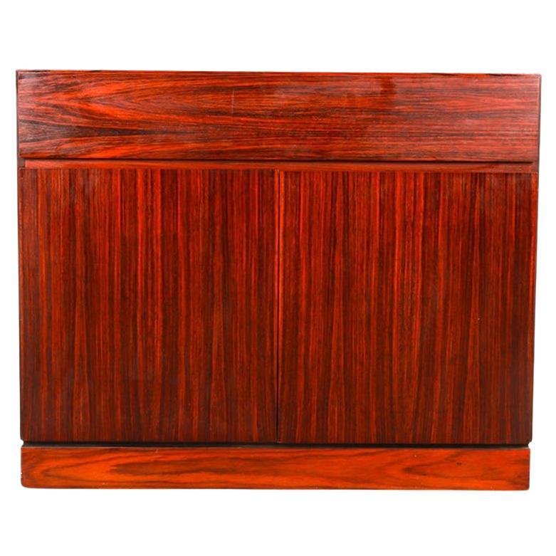 Credenza a due ante in palissandro danese del metà secolo Arne Wahl Iversen