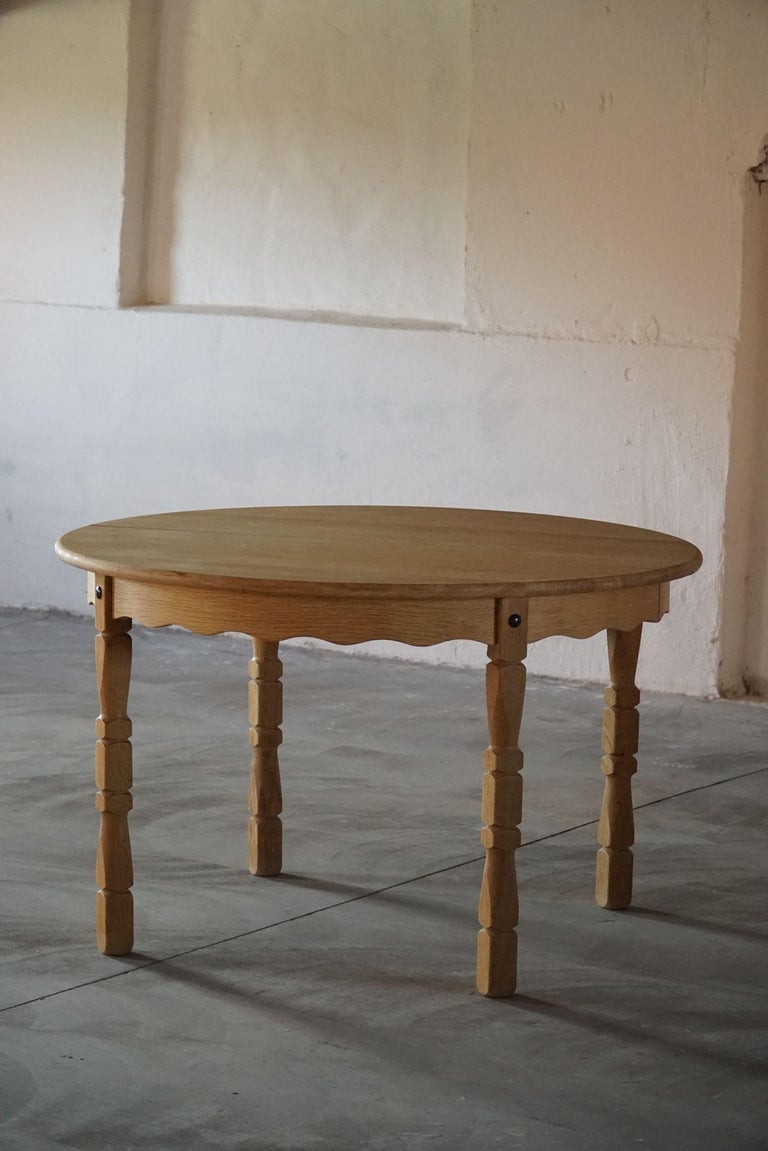 Mid Century Danish Round Dining Table in Solid Oak with Two Extensions ...