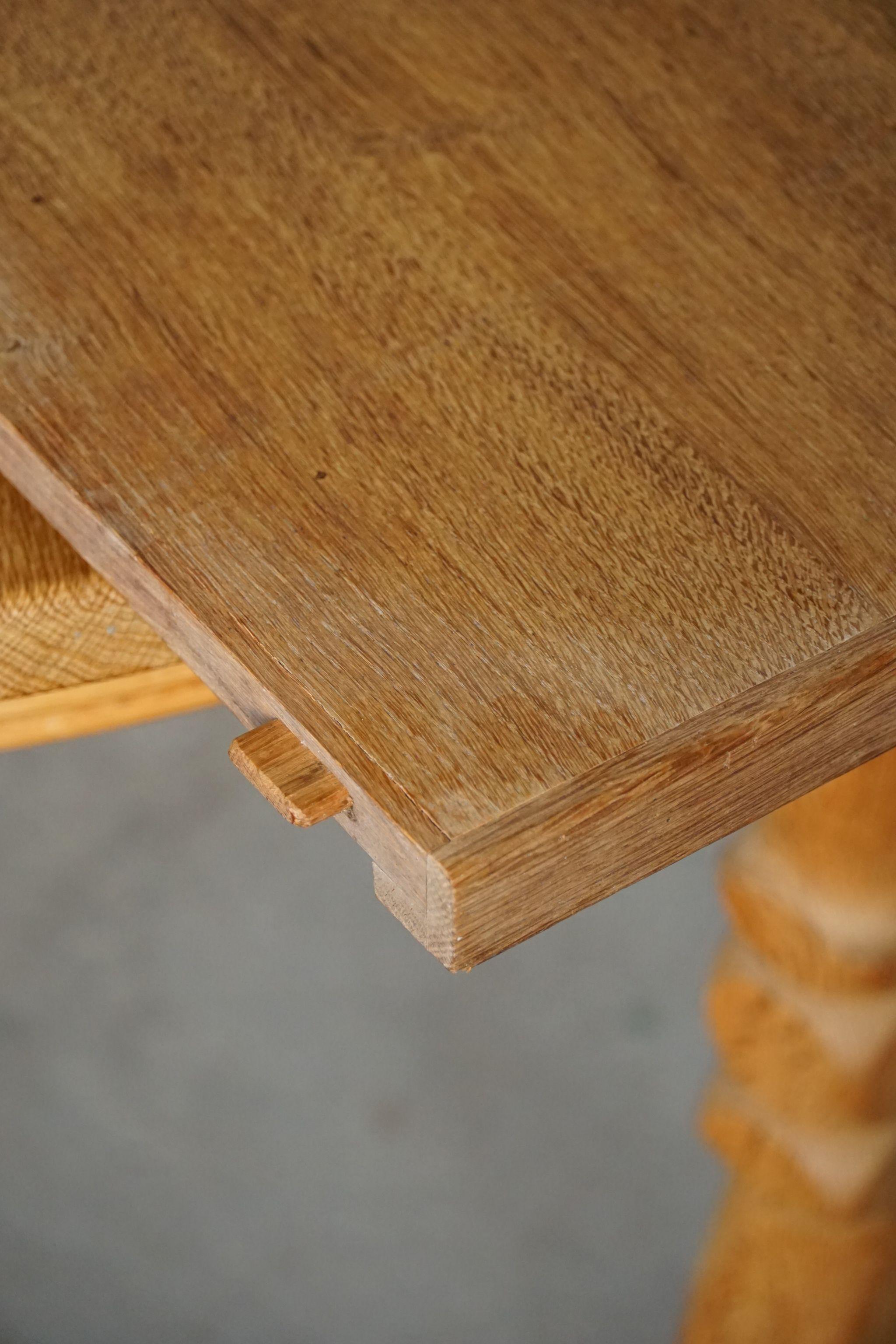 Mid-Century Danish Round Dining Table in Solid Oak with Two Extensions, 1960s 6