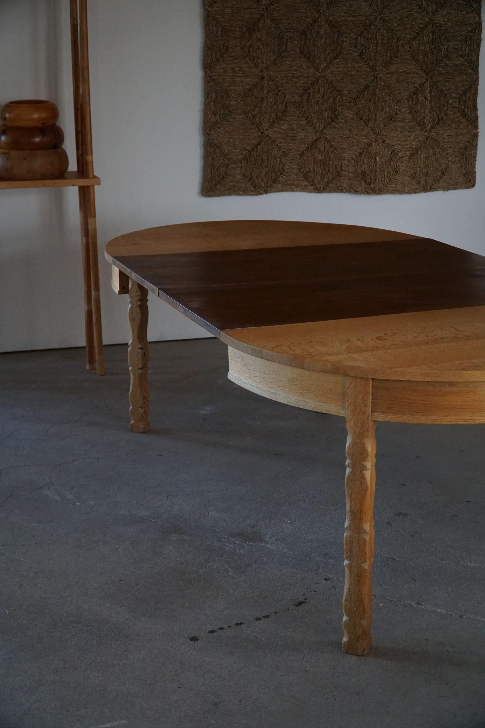 Mid Century Danish Round Dining Table in Solid Oak with Two Extensions, 1960s 7