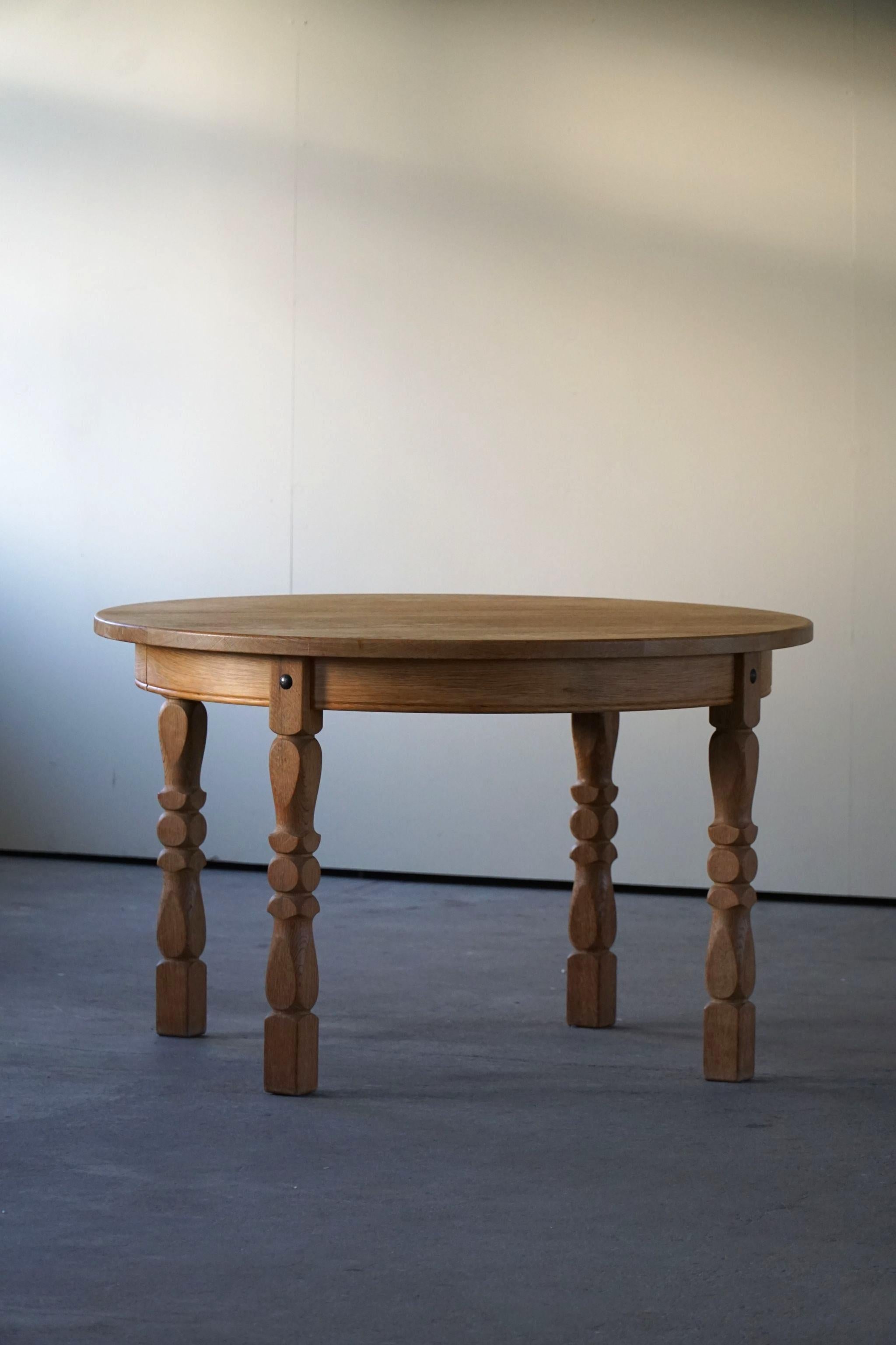 Mid-Century Danish Round Dining Table in Solid Oak with Two Extensions, 1960s 12