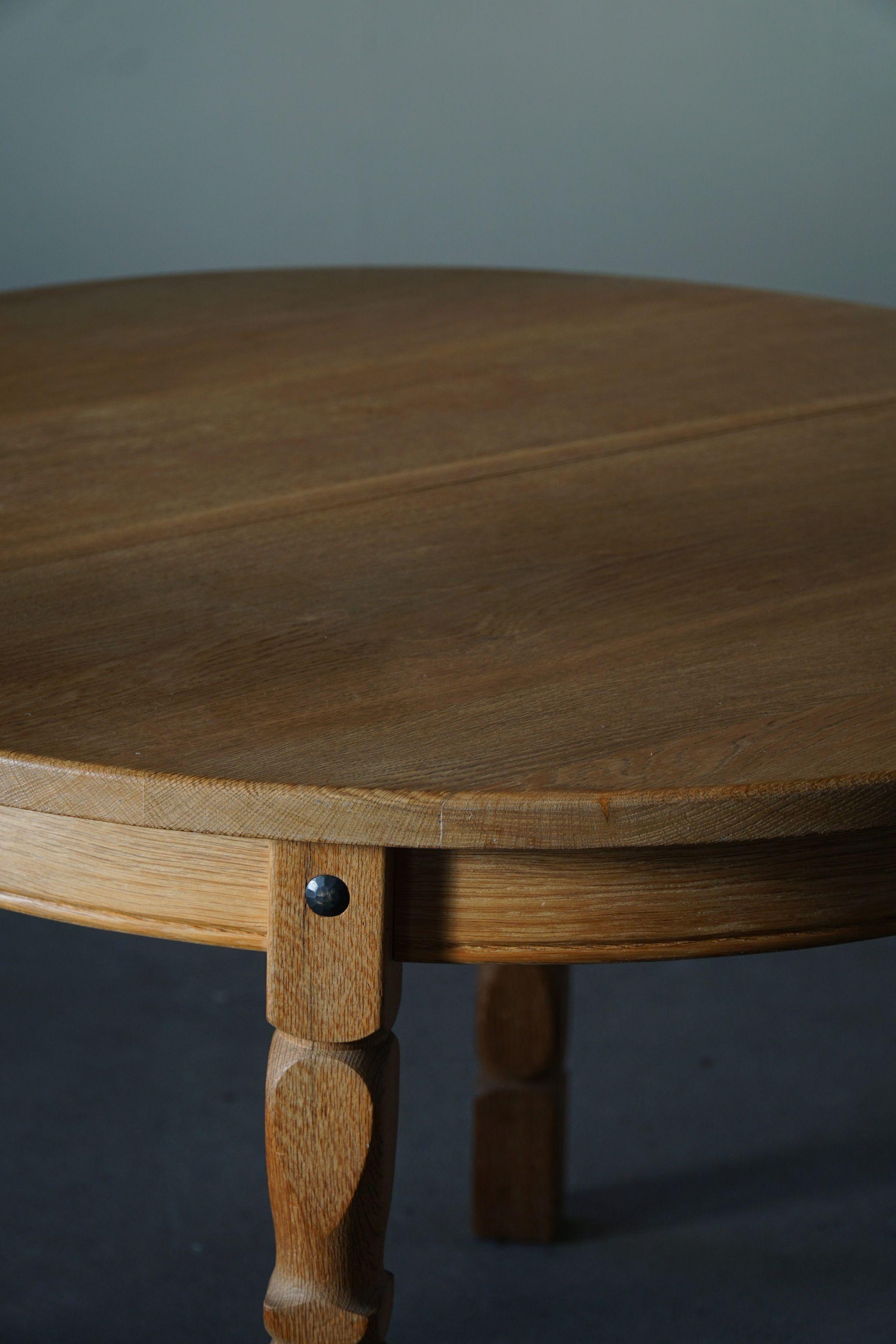 Mid-Century Danish Round Dining Table in Solid Oak with Two Extensions, 1960s 14