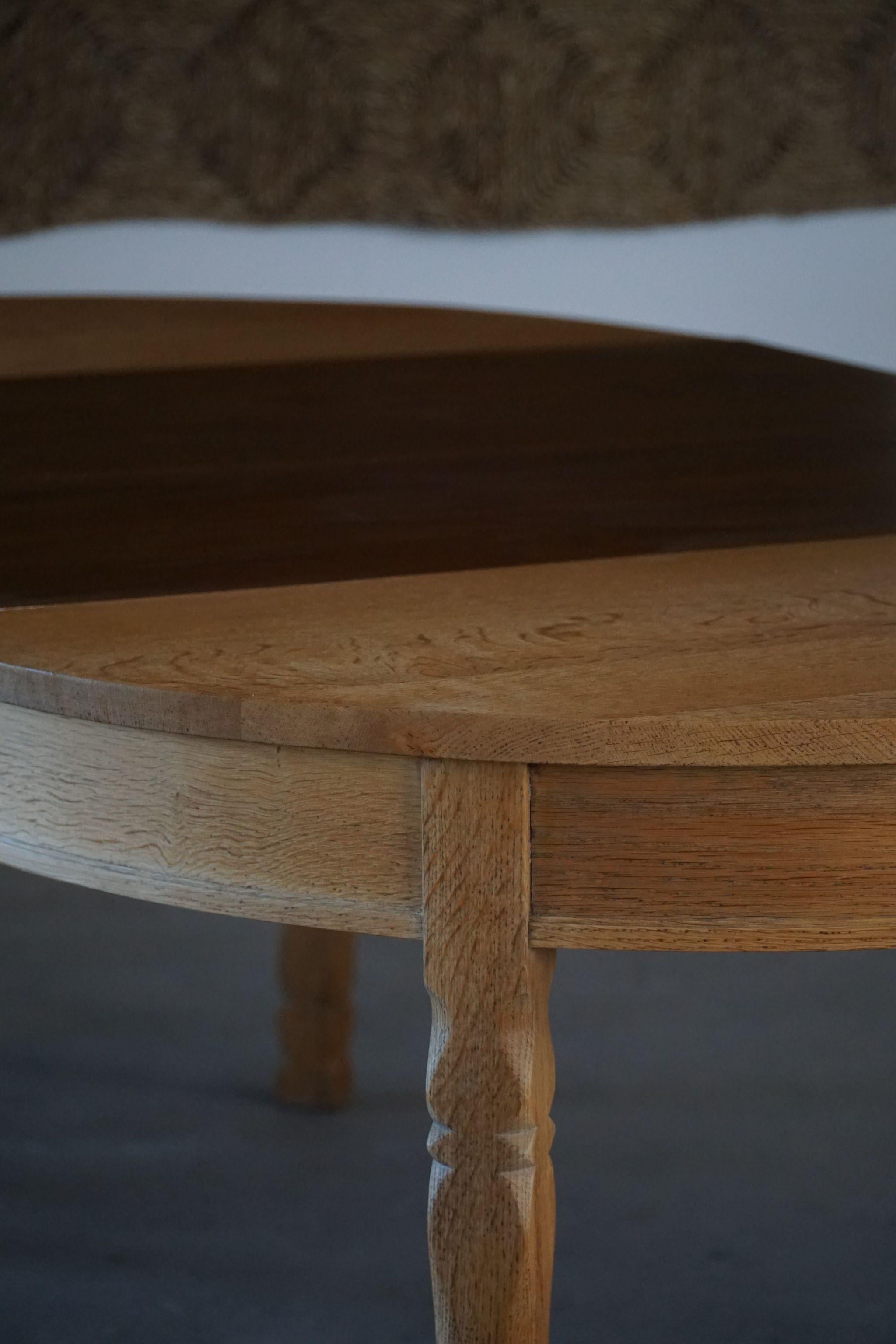 Mid Century Danish Round Dining Table in Solid Oak with Two Extensions, 1960s 3