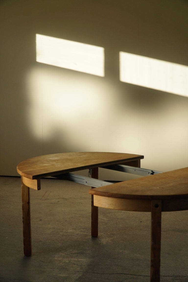 Mid Century Danish Round Dining Table in Solid Oak with Two Extensions ...