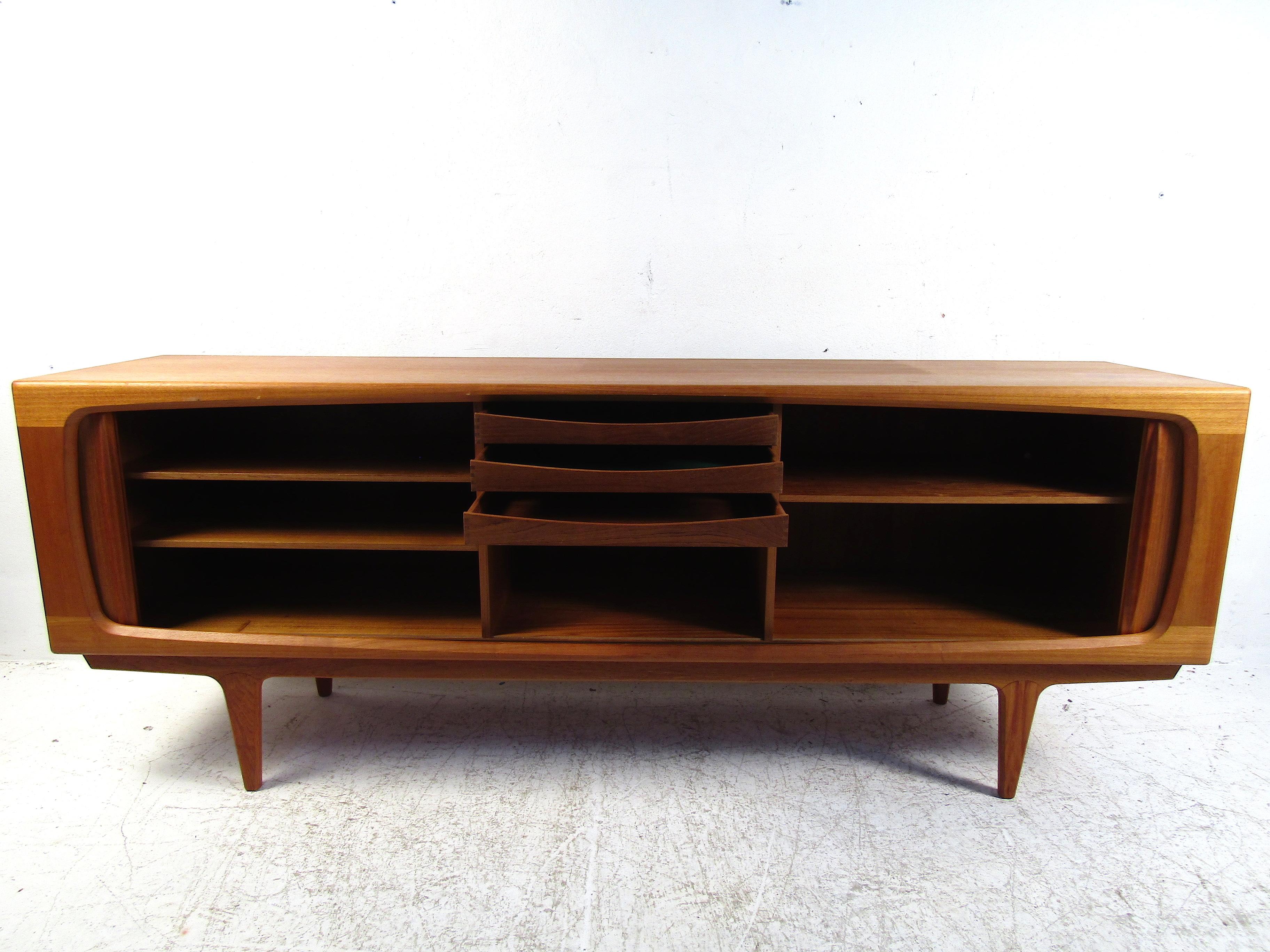 Midcentury Danish Server in Teak 2