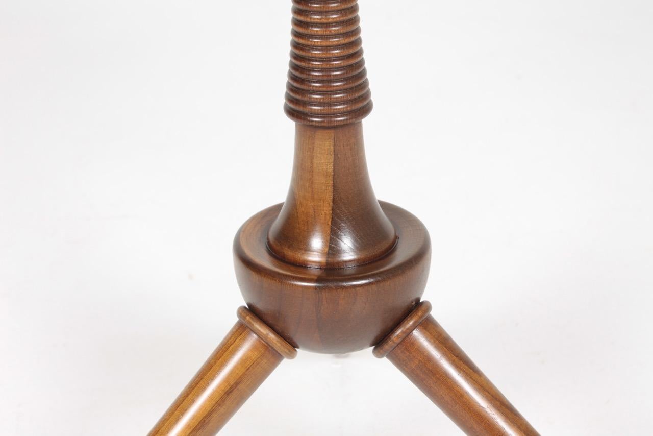 Midcentury Danish Side Table, Solid Mahogany by Cabinetmaker Frits Henningsen In Good Condition In Lejre, DK