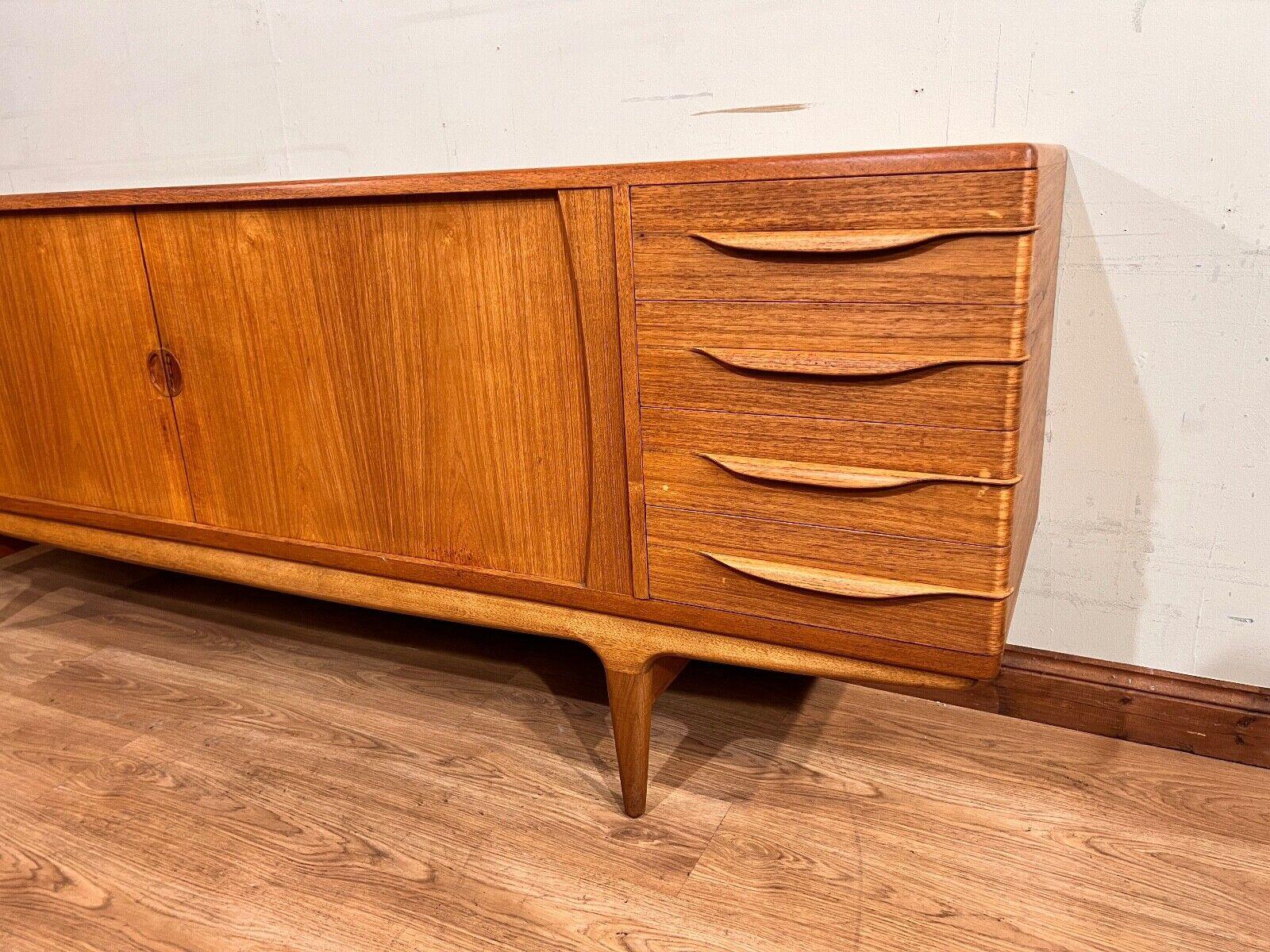 Mid Century Danish Sideboard by Johannes Anderson Teak 60s Server In Good Condition For Sale In Potters Bar, GB