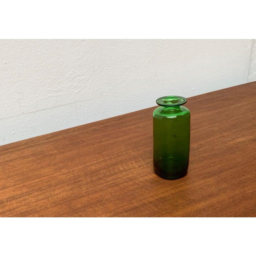 Vaso di vetro a bottiglia danese di metà secolo, anni '60 In condizioni ottime in vendita a Hamburg, DE