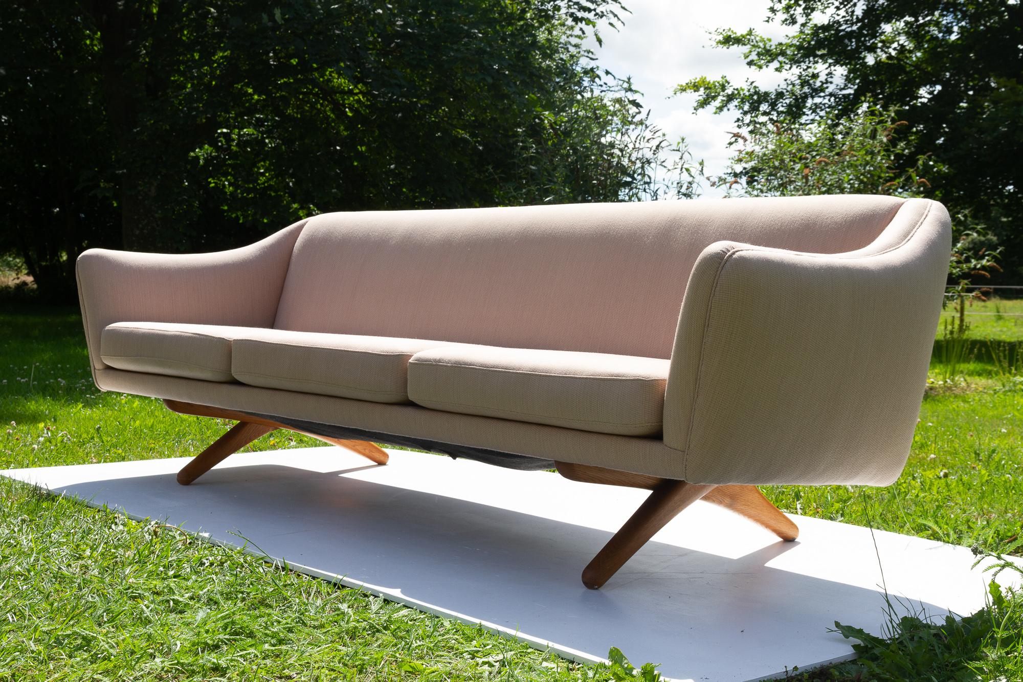 Mid-Century moderno Divano danese di metà secolo Model ML 140 di Illum Wikkelsø, anni '60 in vendita