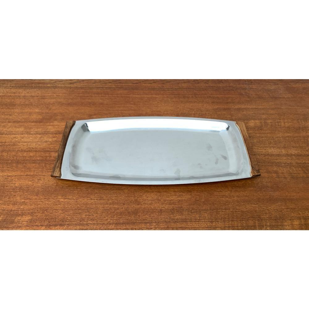 Bandeja danesa de mediados de siglo en acero inoxidable y teca de Lundtofte, Dinamarca, años 60 en venta 5