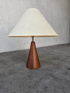 Mid Century Danish Staved Teak konische Tischlampe