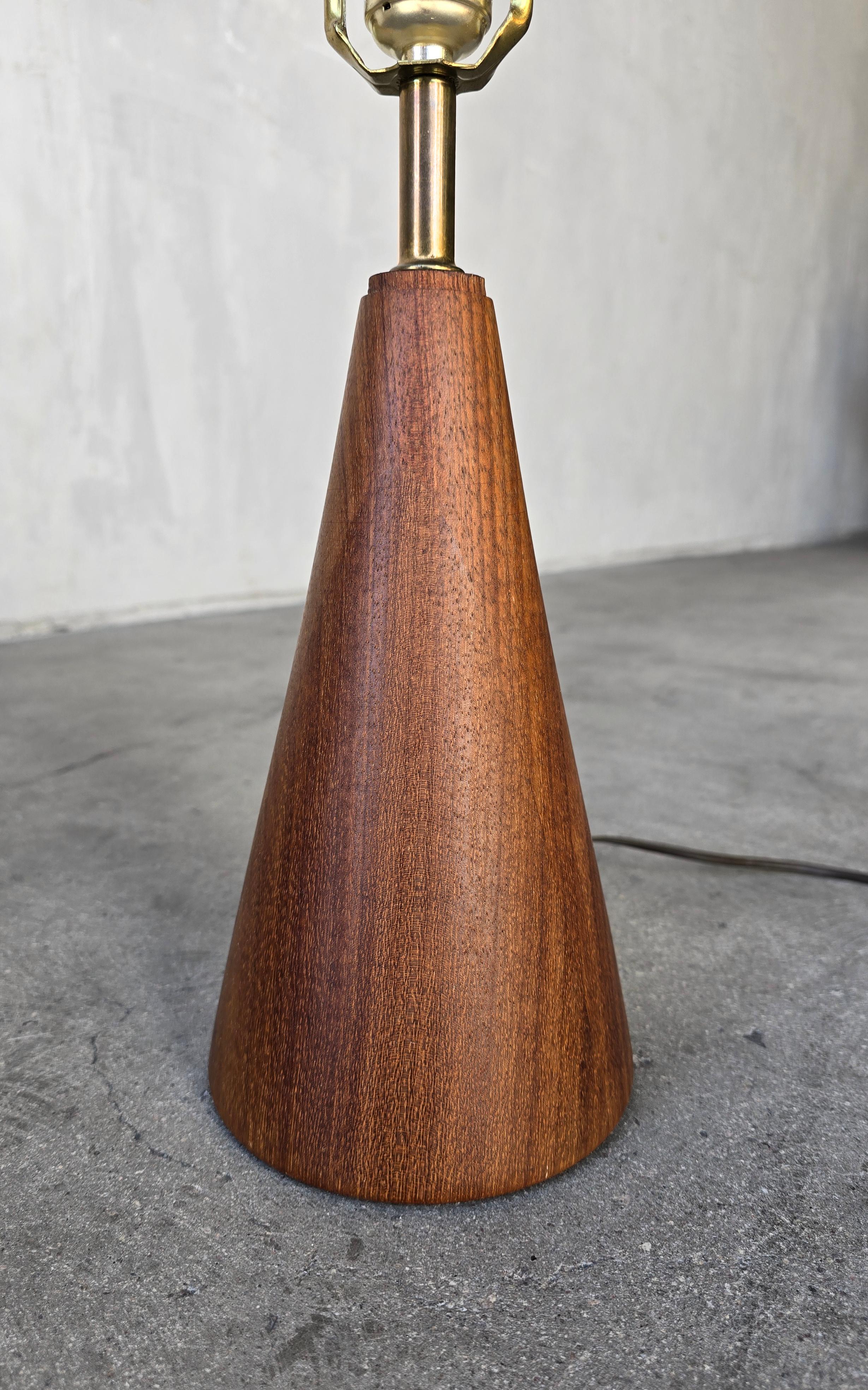 Mid Century Danish Staved Teak Conical Table Lamp In Good Condition For Sale In Las Vegas, NV