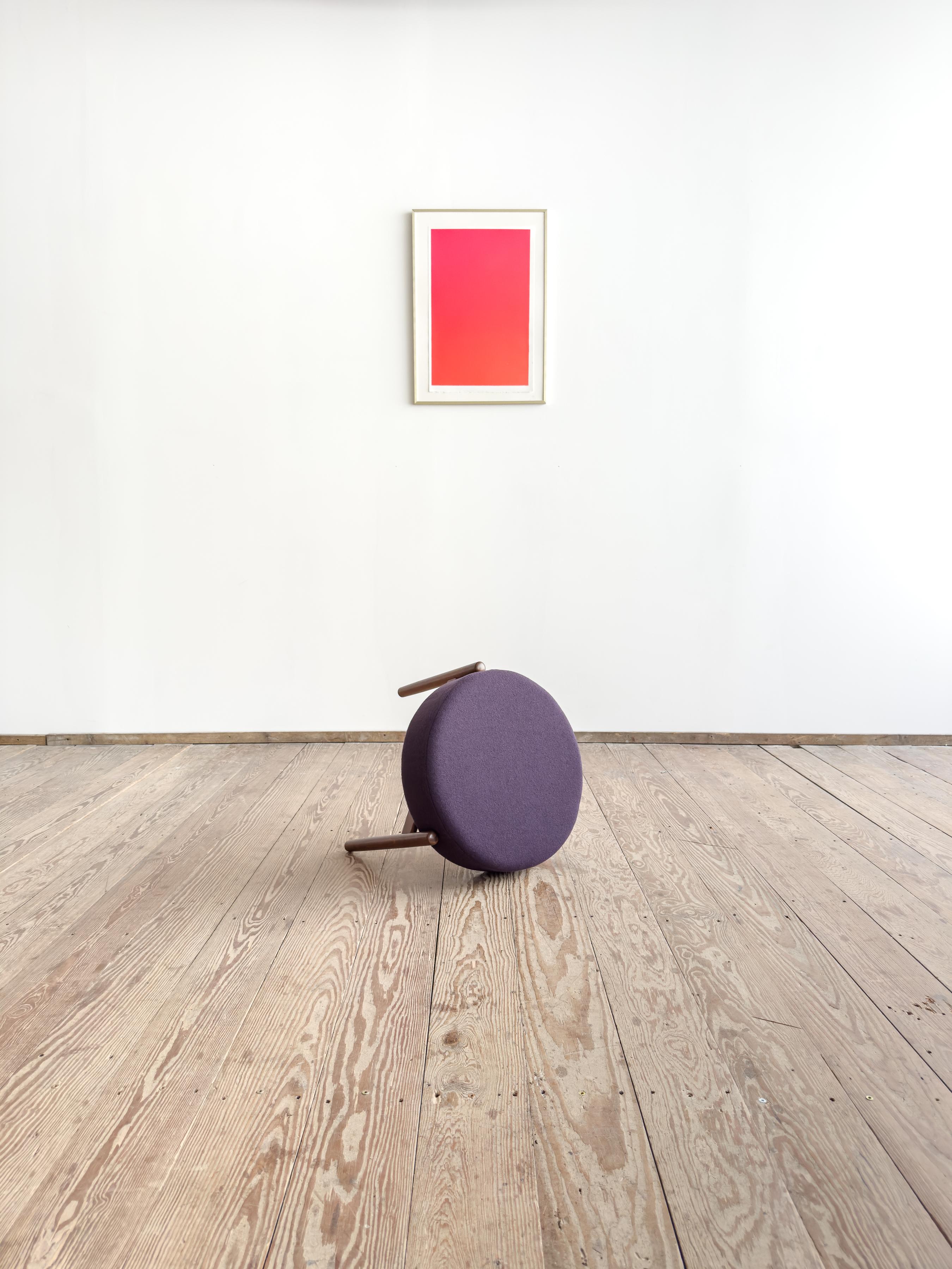 Mid-Century Danish Stool or Ottoman in Teak Wood, Purple Wool Fabric Cover In Good Condition For Sale In München, Bavaria