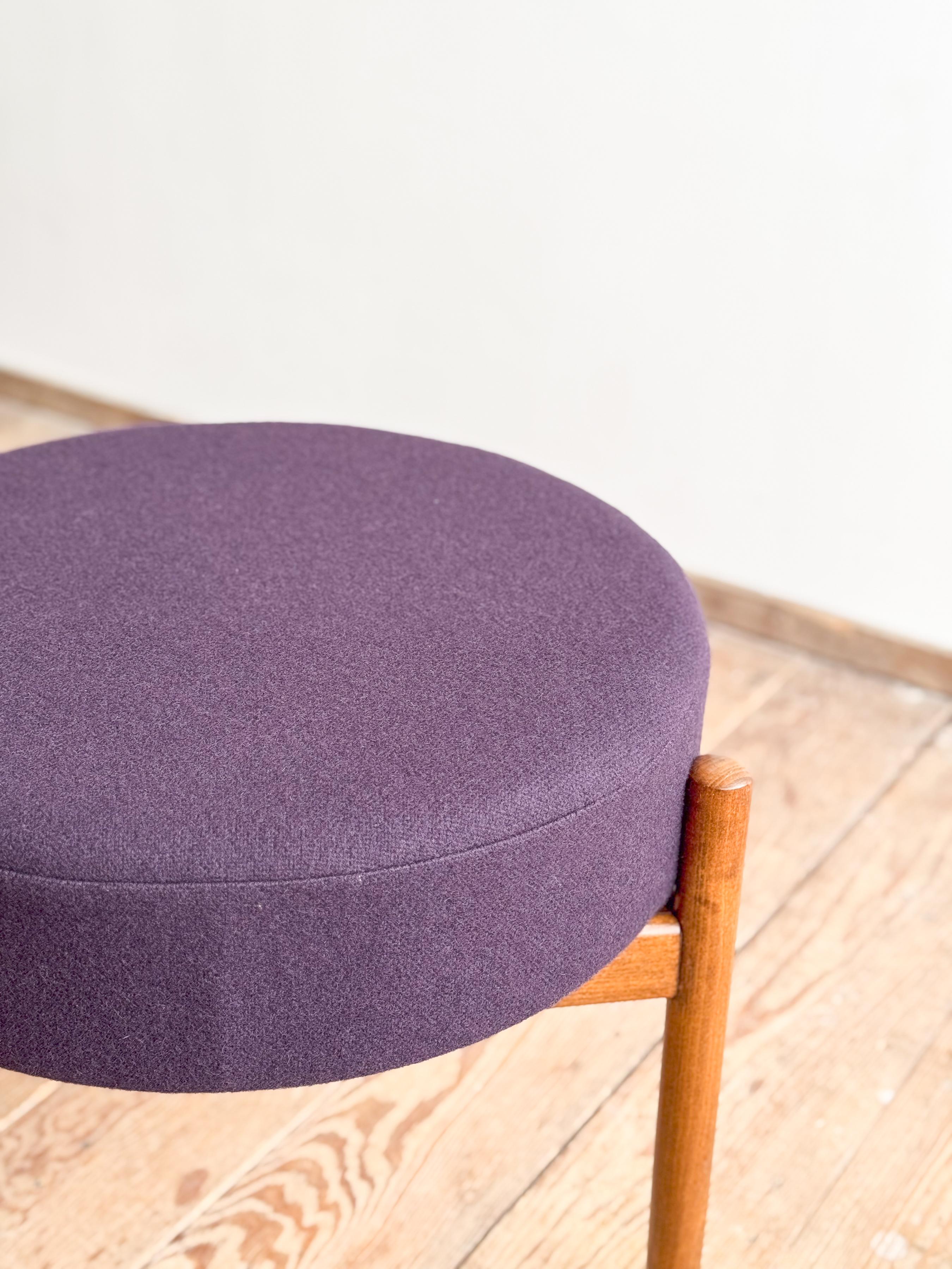 Mid-Century Danish Stool or Ottoman in Teak Wood, Purple Wool Fabric Cover For Sale 3
