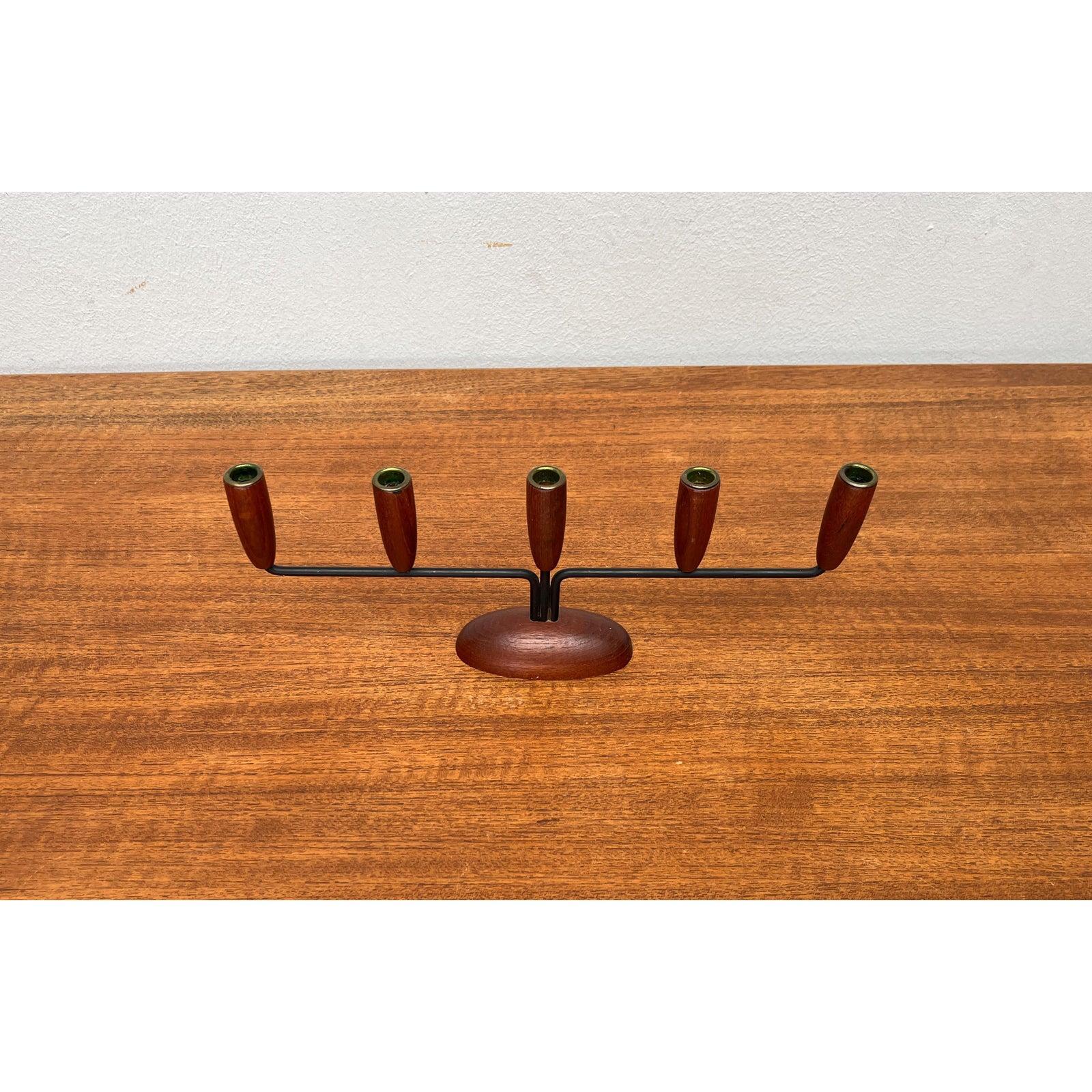 Portacandele in teak in stile stringa danese del metà secolo 1960 In condizioni ottime in vendita a Hamburg, DE