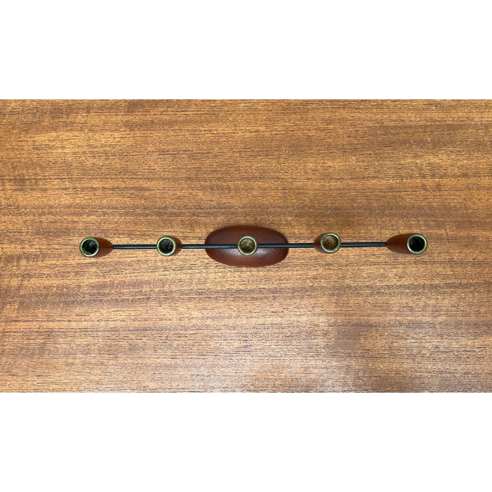 Portacandele in teak in stile stringa danese del metà secolo 1960 in vendita 2