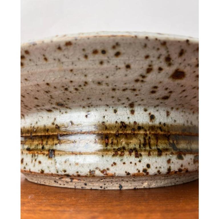 Ceramica Ciotola in Studio Pottery danese di metà secolo attribuita a Erik Askholm, anni '60 in vendita
