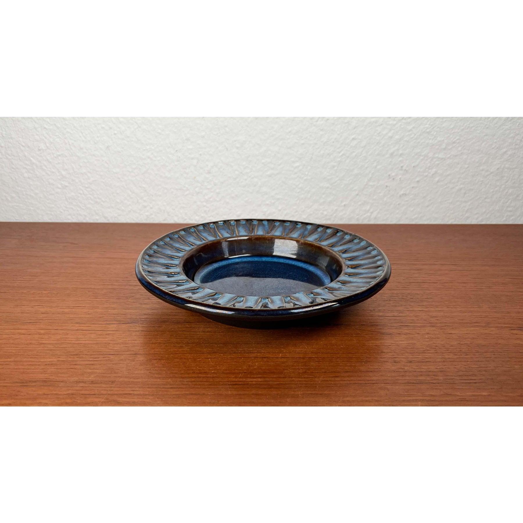 Mid-Century Danish Studio Pottery Bowl by Einar Johansen for Søholm, 1960s In Good Condition For Sale In Hamburg, DE
