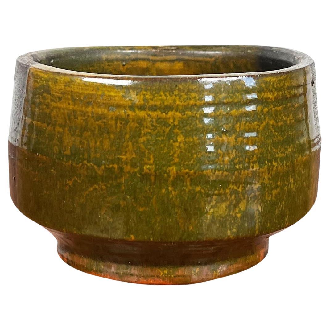 Cuenco de cerámica danesa de mediados de siglo Studio Pottery de Karen Boel, años 60