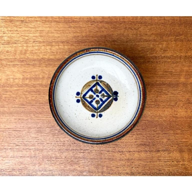 Mid-Century Modern Bol en poterie de Studio danois du milieu du siècle par Marianne Stark, années 1960 en vente