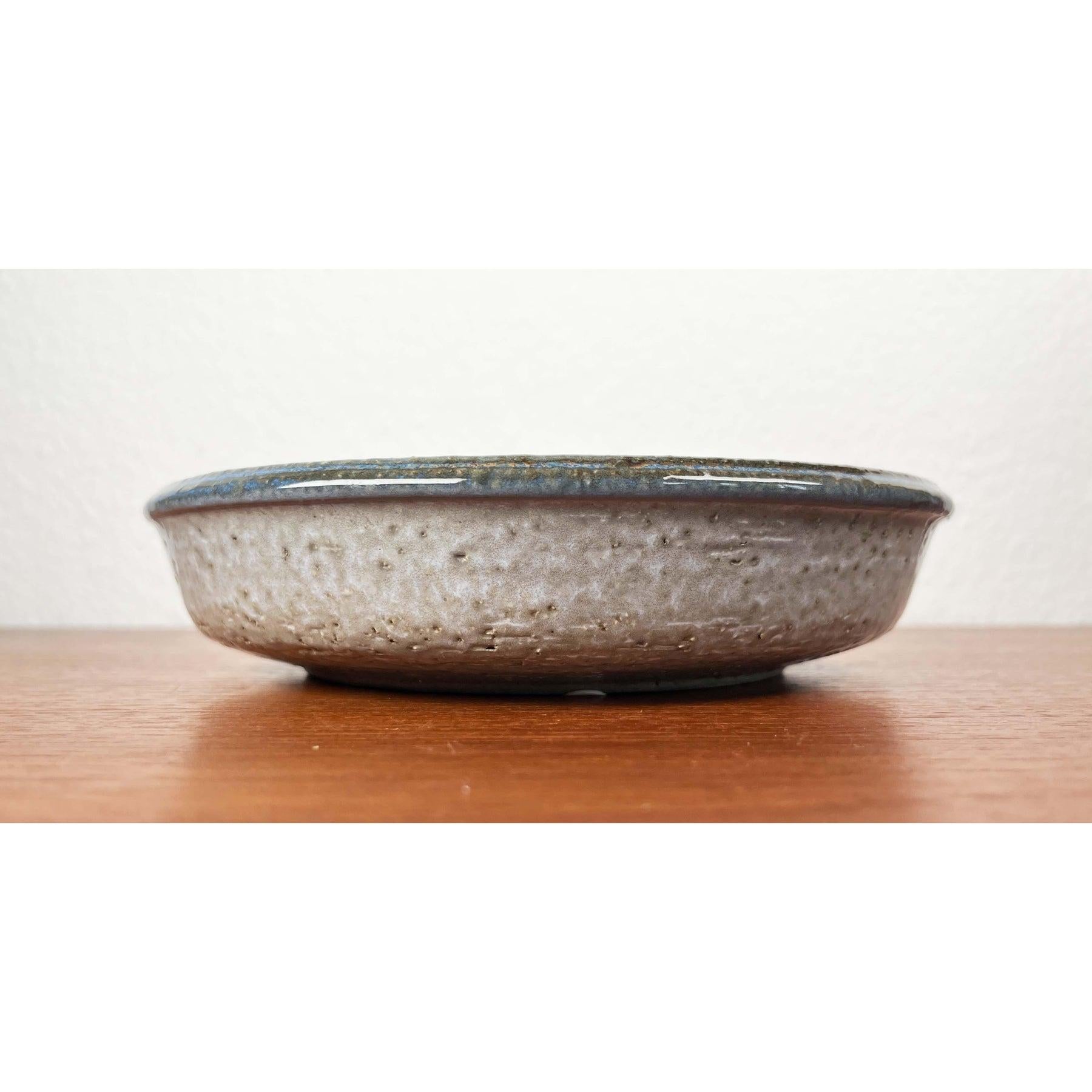 Bol en Pottery Studio Danois du milieu du siècle par Svend Aage Jensen pour Søholm, 1960s en vente 4