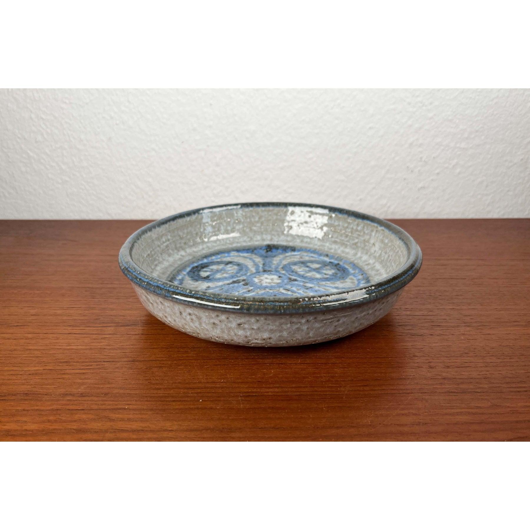 Céramique Bol en Pottery Studio Danois du milieu du siècle par Svend Aage Jensen pour Søholm, 1960s en vente