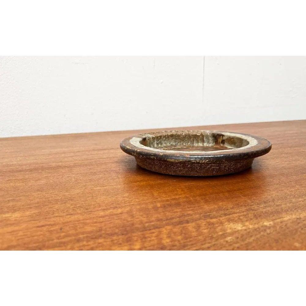 Ciotola in Studio Pottery danese di metà secolo di Axella 1960 in vendita 3