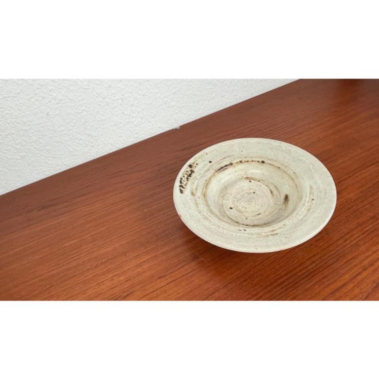 Dänische Studio-Keramikschale aus der Mitte des Jahrhunderts von Dania Keramik, 1960er Jahre im Angebot 3