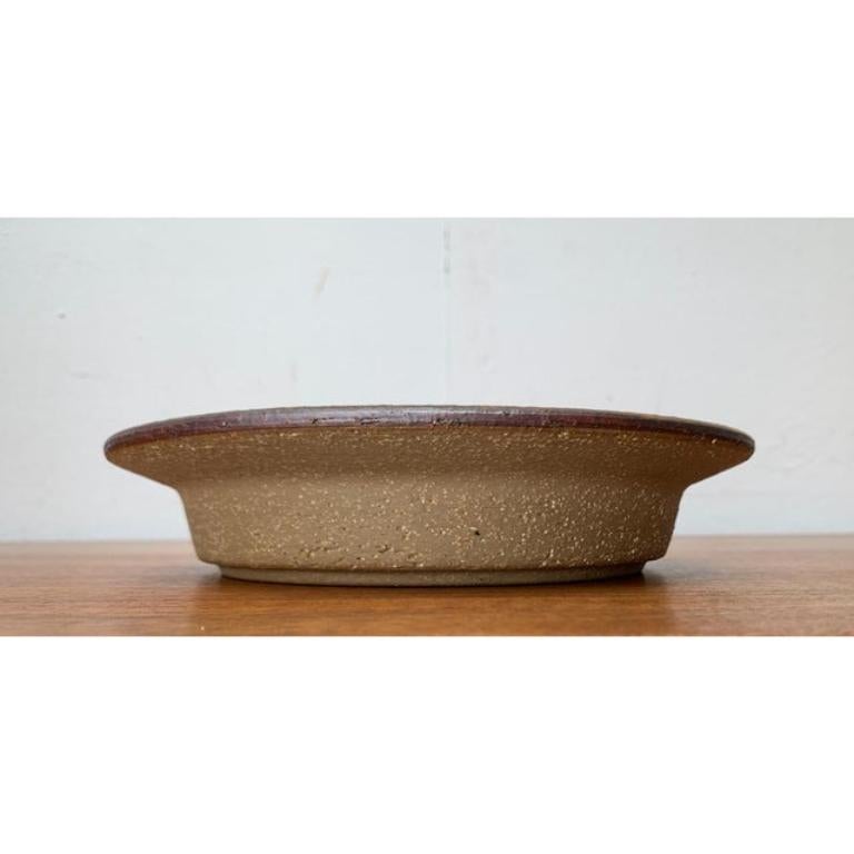 Bol en Studio Pottery danois du milieu du siècle de Søholm, années 1960 en vente 5