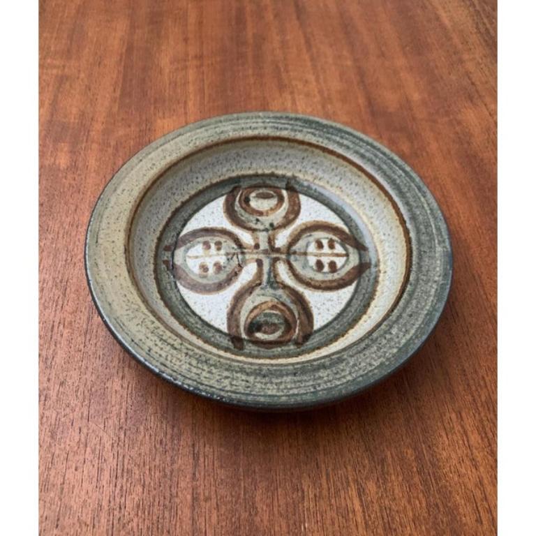 Dänische Studio Pottery Schale aus der Jahrhundertmitte von Søholm im Zustand „Hervorragend“ im Angebot in Hamburg, DE