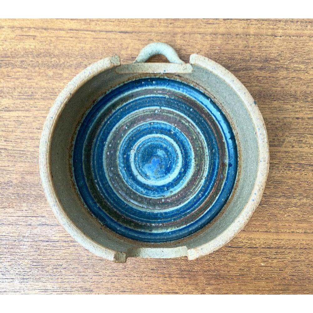 Mid-Century Danish Studio Pottery Candleholder by Kate and Klaus Friederichsen for Finke Keramik, 1970s, in Very Good conditions. Designed 1970 to 1979 This piece has an attribution mark.

Additional information:
Materials: Ceramic
Style: