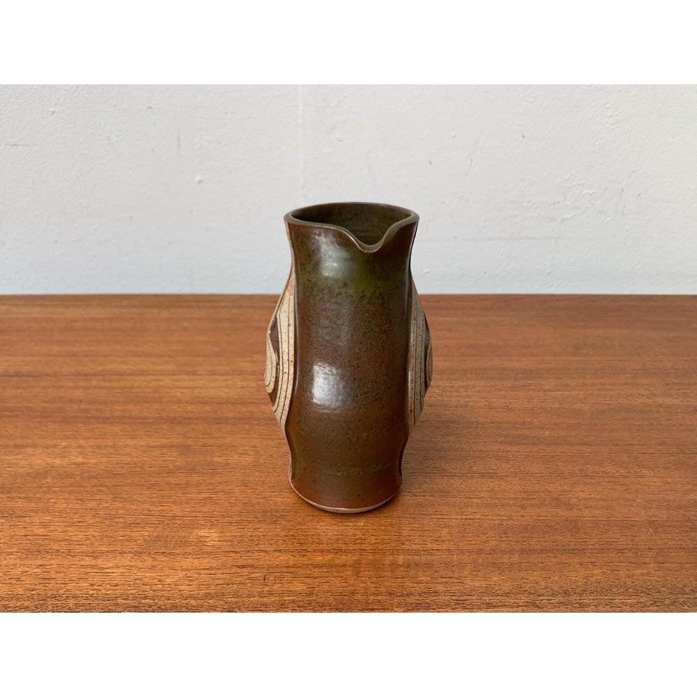 Vaso a brocca in Studio Pottery danese di metà secolo di Marianne Stark, anni '60 in vendita 3