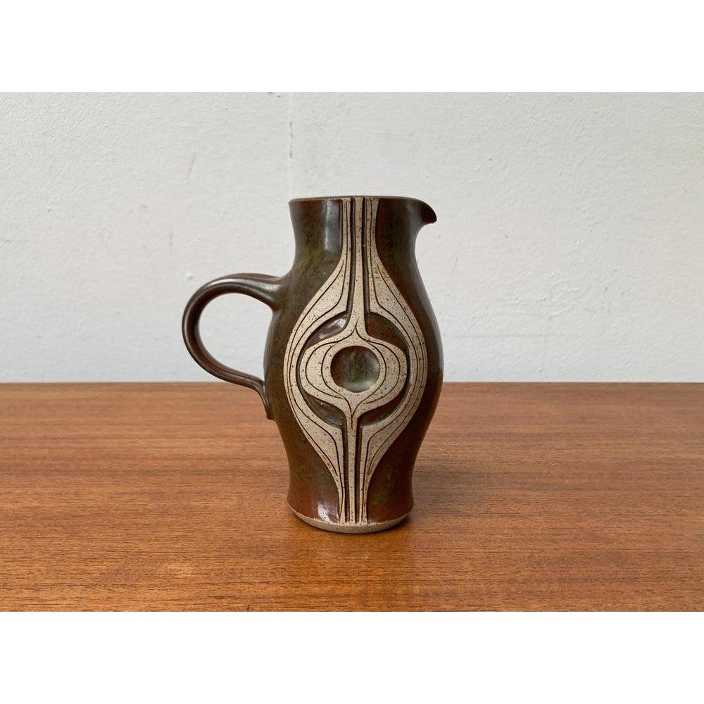 Mid-Century moderno Vaso a brocca in Studio Pottery danese di metà secolo di Marianne Stark, anni '60 in vendita